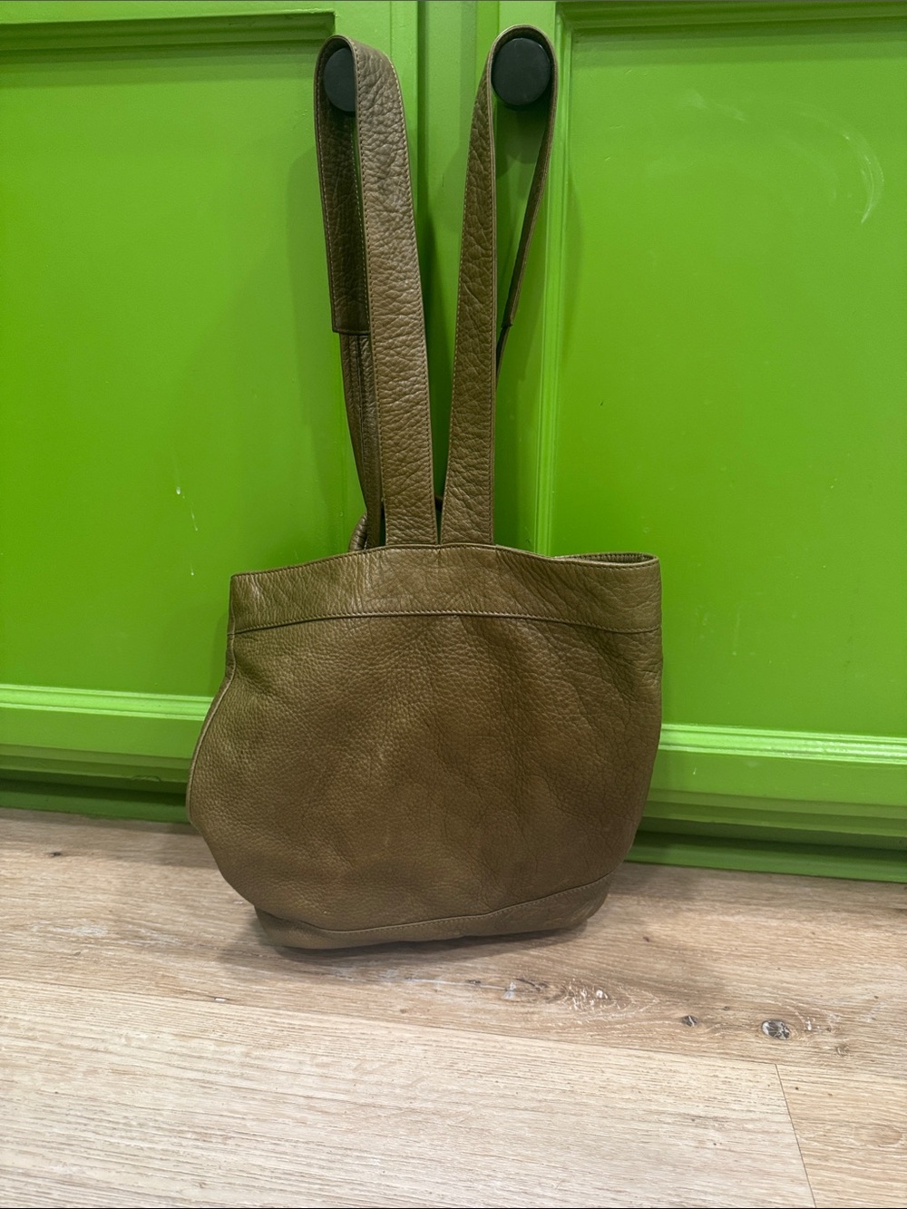 Sven Olive Green Leather Shoulder Bag